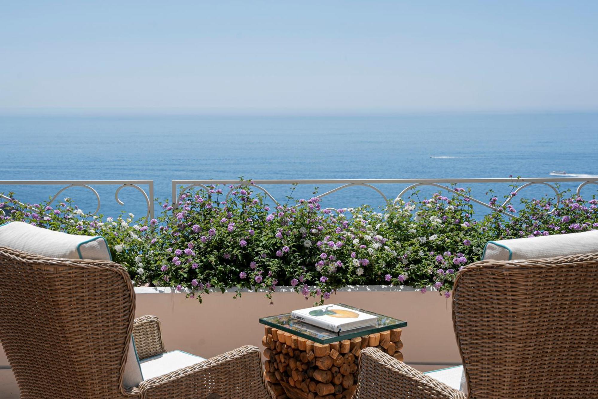 Hotel Piccolo Sant'Andrea Praiano Exterior foto